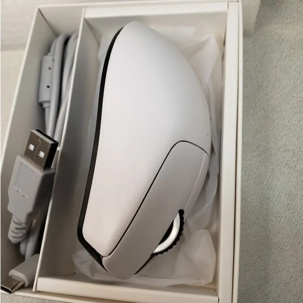 Solakaka SM805 Tri-Mode Lightweight Wireless Gaming Mouse